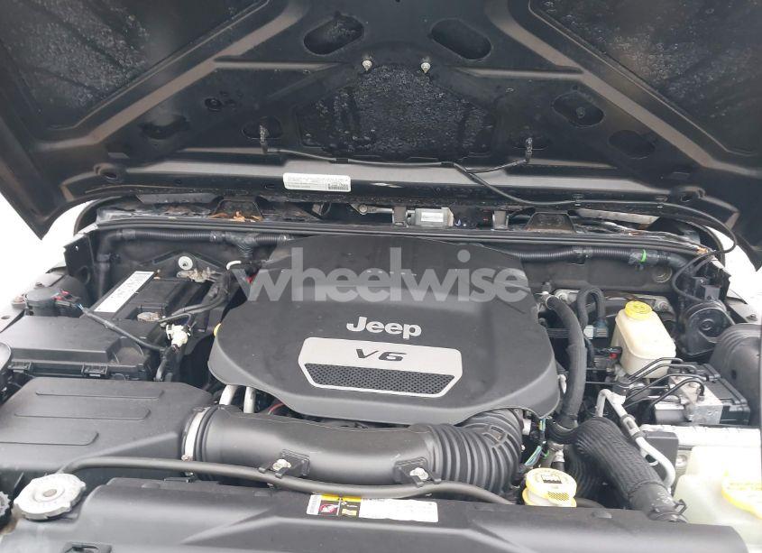 Photo 10 of 2015 Jeep Wrangler UNLIMITED SPORT (VIN 1C4BJWDG6FL509517)