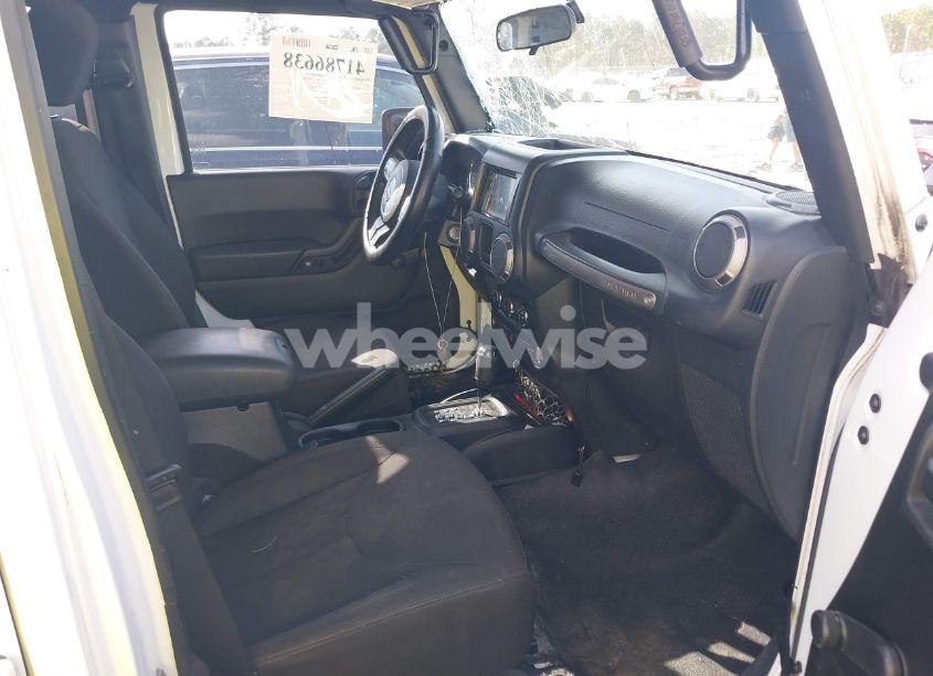 Photo 5 of 2015 Jeep Wrangler UNLIMITED SPORT (VIN 1C4BJWDG6FL522316)