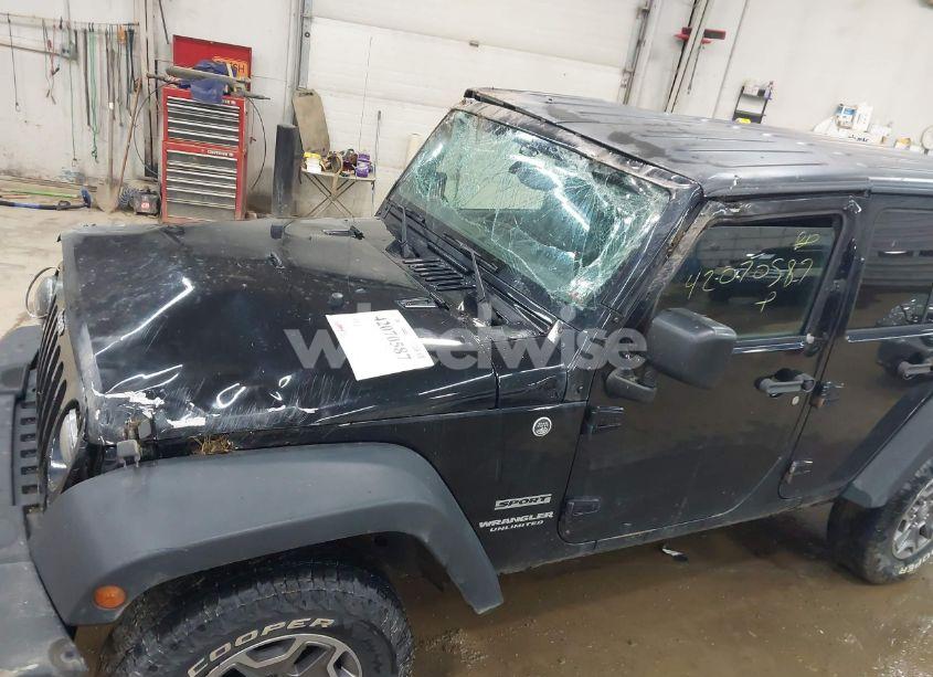 Photo 6 of 2015 Jeep Wrangler UNLIMITED SPORT (VIN 1C4BJWDG6FL533882)