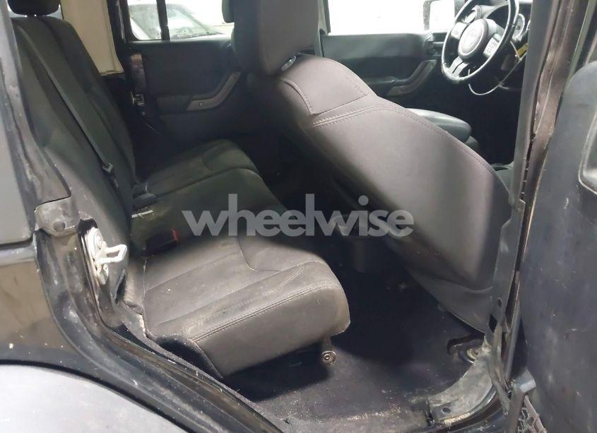 Photo 8 of 2015 Jeep Wrangler UNLIMITED SPORT (VIN 1C4BJWDG6FL533882)