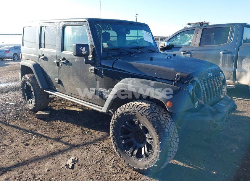 2015 Jeep Wrangler UNLIMITED SPORT (VIN 1C4BJWDG6FL605485) main photo