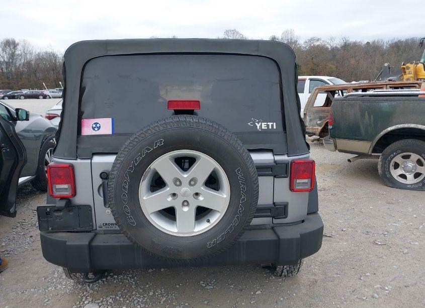 Photo 16 of 2015 Jeep Wrangler UNLIMITED SPORT (VIN 1C4BJWDG6FL610394)