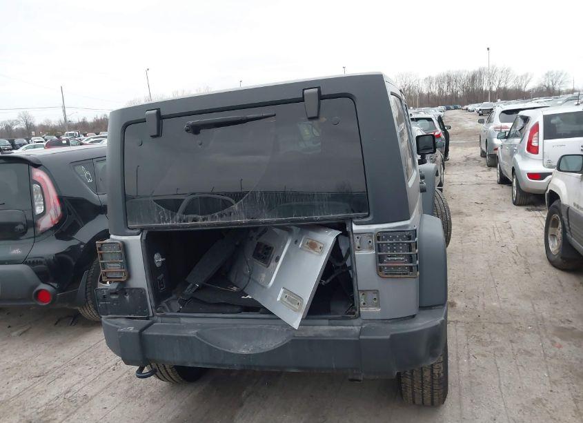 Photo 16 of 2015 Jeep Wrangler UNLIMITED SPORT (VIN 1C4BJWDG6FL684835)