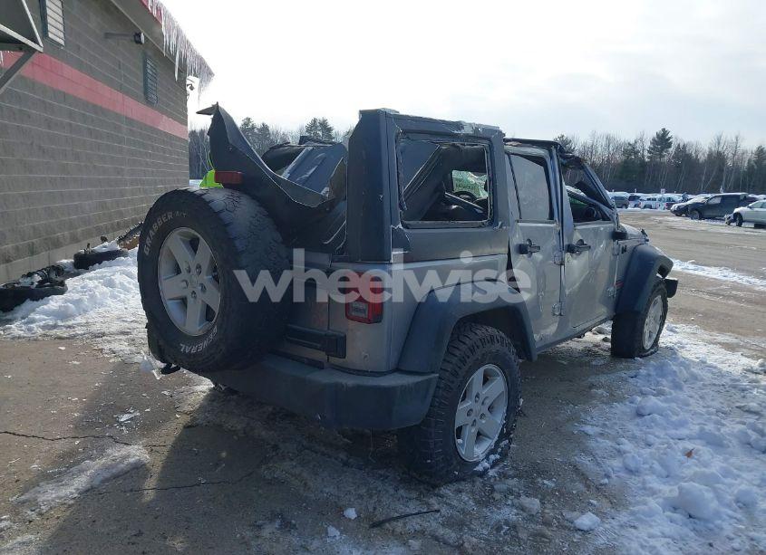 Photo 4 of 2015 Jeep Wrangler UNLIMITED SPORT (VIN 1C4BJWDG6FL745701)
