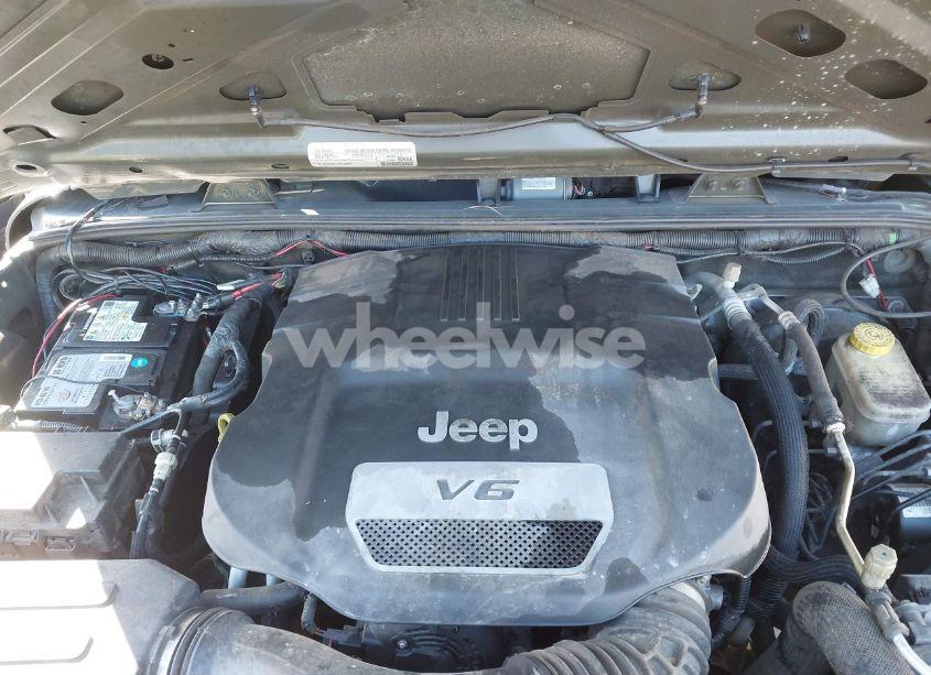 Photo 10 of 2016 Jeep Wrangler UNLIMITED SPORT (VIN 1C4BJWDG6GL116747)