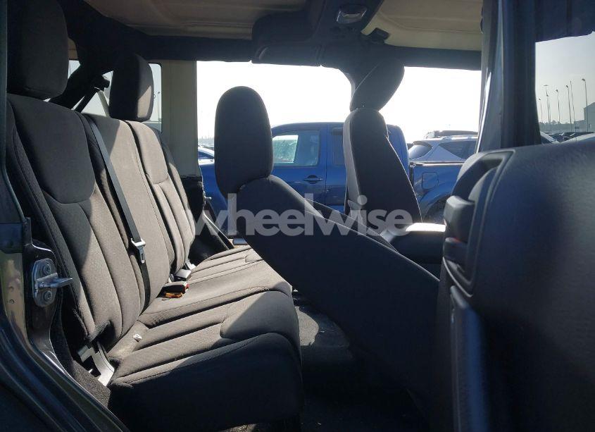 Photo 8 of 2017 Jeep Wrangler UNLIMITED SPORT (VIN 1C4BJWDG6HL552984)