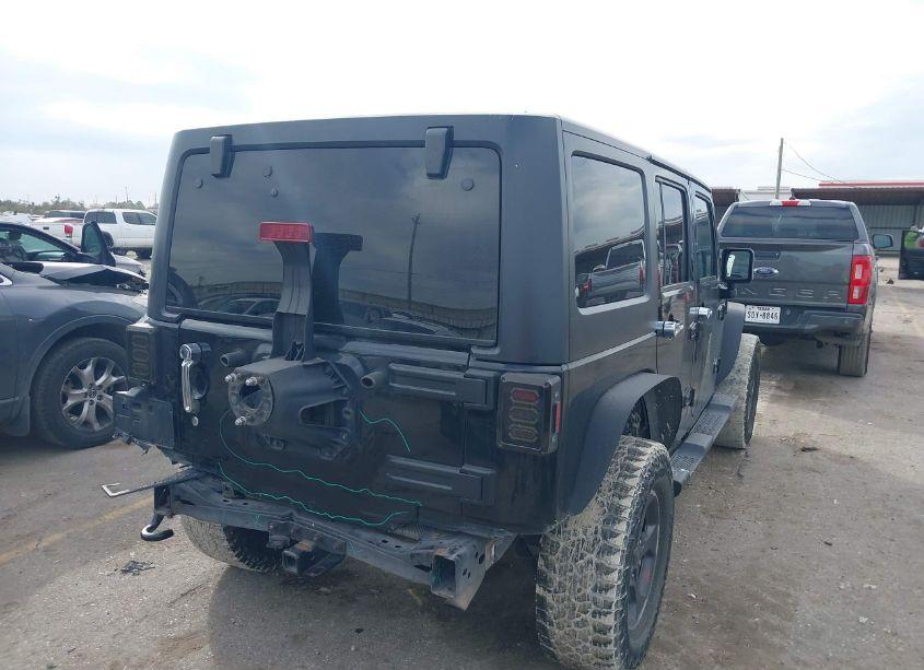 Photo 4 of 2018 Jeep Wrangler JK UNLIMITED SPORT 4X4 (VIN 1C4BJWDG6JL822916)