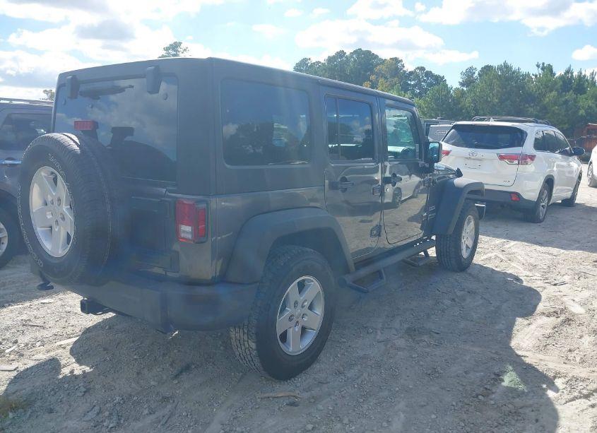 Photo 4 of 2018 Jeep Wrangler JK UNLIMITED SPORT S 4X4 (VIN 1C4BJWDG6JL828960)