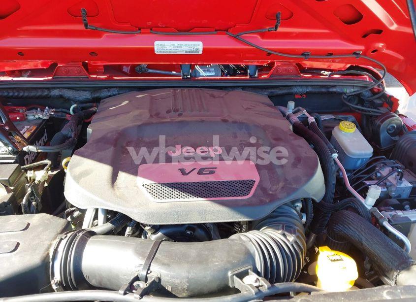 Photo 10 of 2018 Jeep Wrangler JK UNLIMITED FREEDOM EDITION 4X4 (VIN 1C4BJWDG6JL848206)