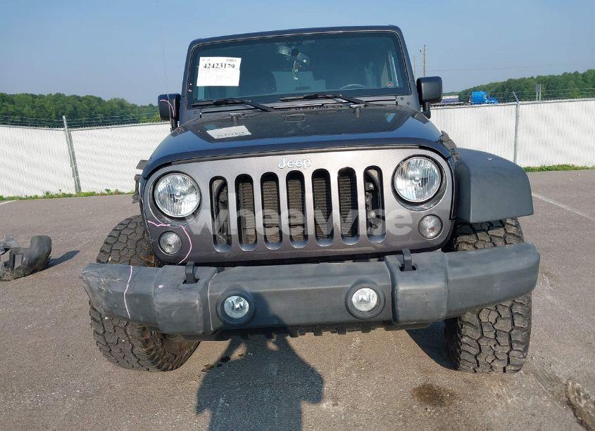 Photo 13 of 2018 Jeep Wrangler JK UNLIMITED SPORT S 4X4 (VIN 1C4BJWDG6JL854359)