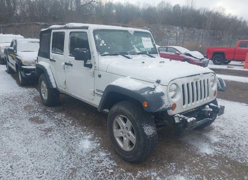 2013 Jeep Wrangler UNLIMITED SPORT (VIN 1C4BJWDG7DL579511) main photo