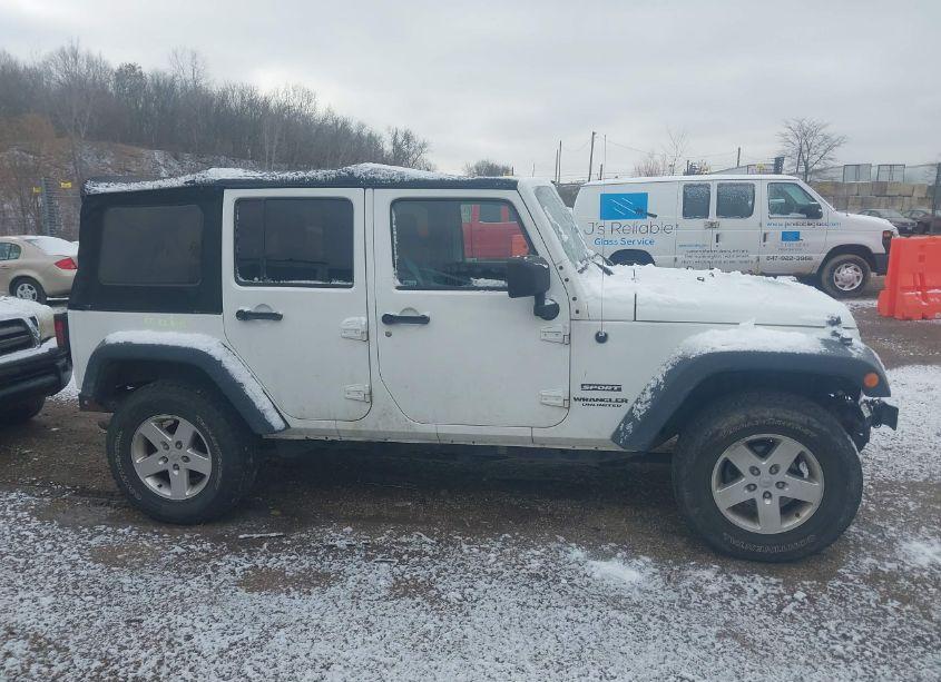 Photo 14 of 2013 Jeep Wrangler UNLIMITED SPORT (VIN 1C4BJWDG7DL579511)