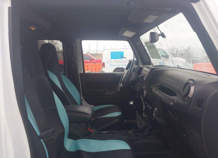 Photo 5 of 2013 Jeep Wrangler UNLIMITED SPORT (VIN 1C4BJWDG7DL579511)