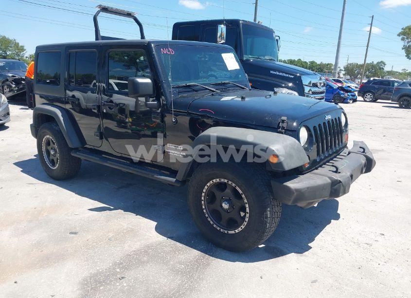 2013 Jeep Wrangler UNLIMITED SPORT (VIN 1C4BJWDG7DL583686) main photo