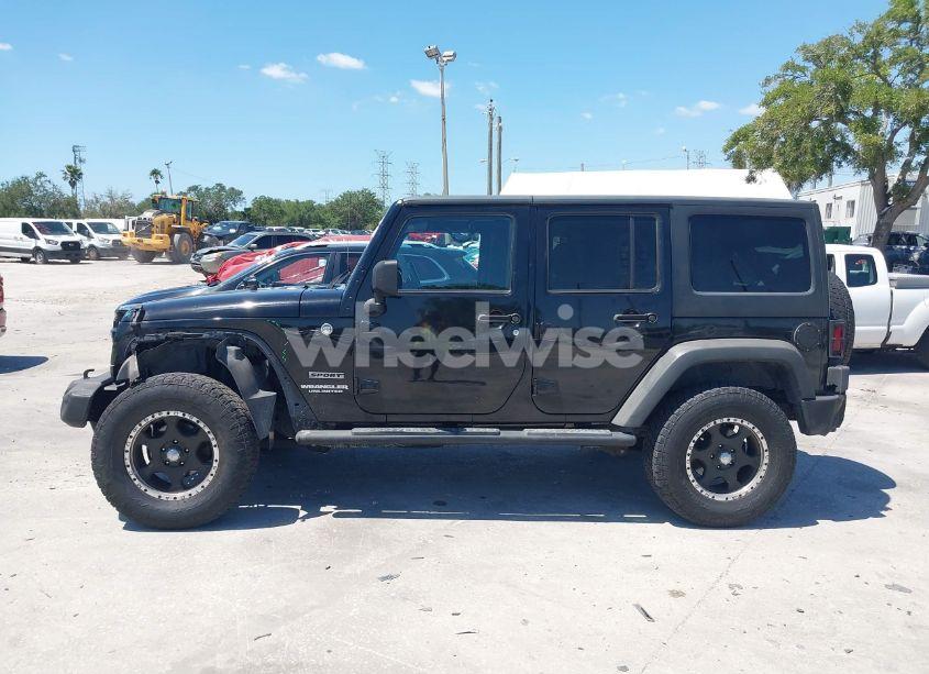 Photo 15 of 2013 Jeep Wrangler UNLIMITED SPORT (VIN 1C4BJWDG7DL583686)