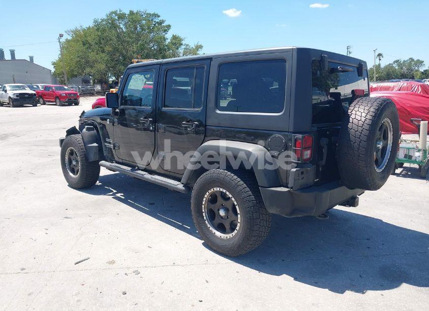 Photo 3 of 2013 Jeep Wrangler UNLIMITED SPORT (VIN 1C4BJWDG7DL583686)