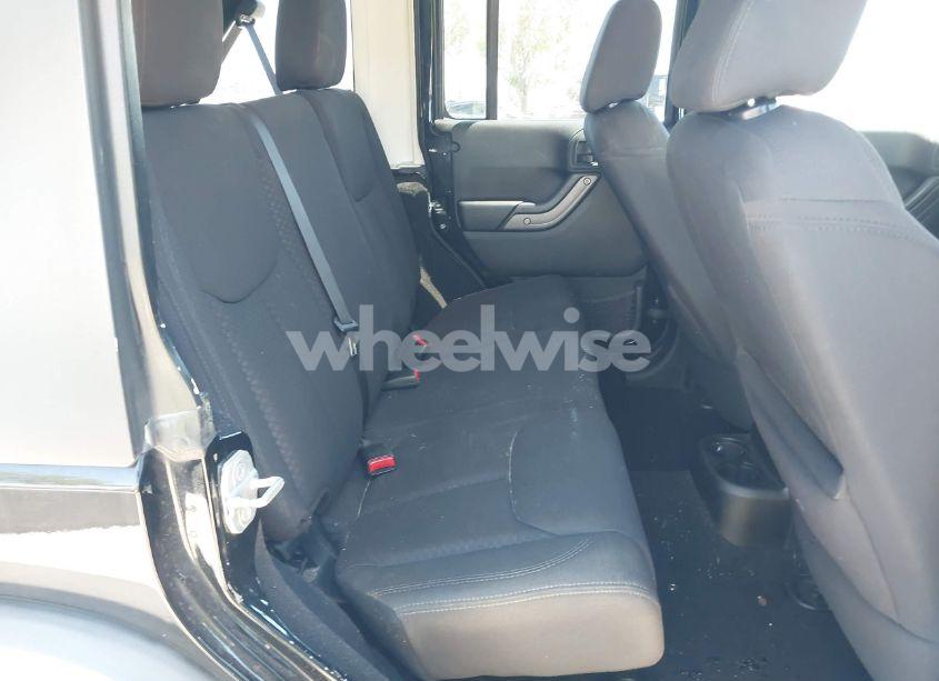 Photo 8 of 2013 Jeep Wrangler UNLIMITED SPORT (VIN 1C4BJWDG7DL583686)