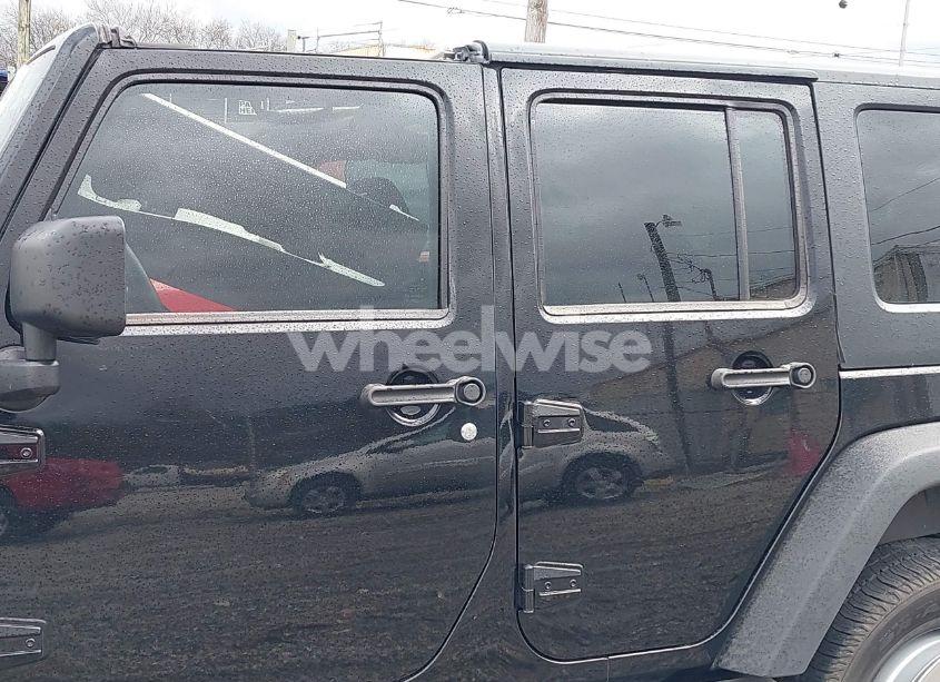 Photo 14 of 2013 Jeep Wrangler UNLIMITED SPORT (VIN 1C4BJWDG7DL669001)