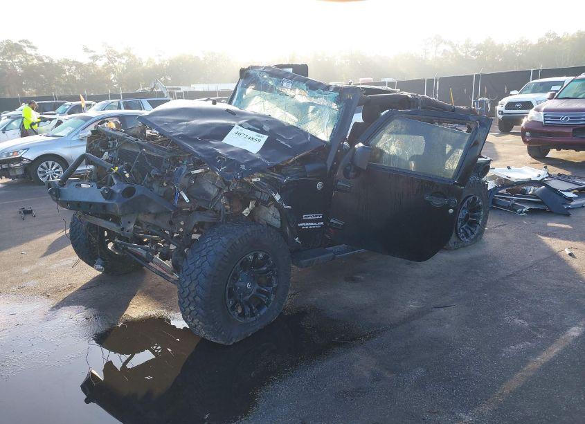 Photo 2 of 2014 Jeep Wrangler UNLIMITED SPORT (VIN 1C4BJWDG7EL119878)