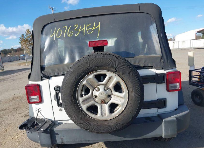 Photo 16 of 2014 Jeep Wrangler UNLIMITED SPORT (VIN 1C4BJWDG7EL309695)