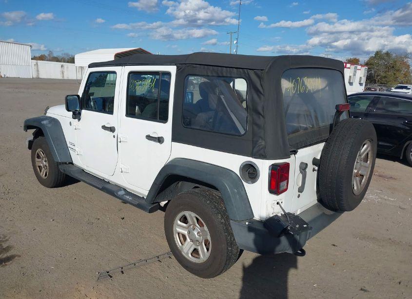 Photo 3 of 2014 Jeep Wrangler UNLIMITED SPORT (VIN 1C4BJWDG7EL309695)