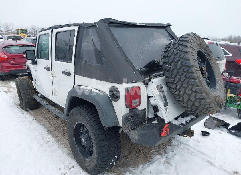 Photo 3 of 2015 Jeep Wrangler UNLIMITED SPORT (VIN 1C4BJWDG7FL521109)