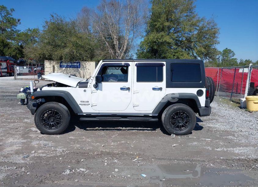 Photo 13 of 2015 Jeep Wrangler UNLIMITED SPORT (VIN 1C4BJWDG7FL539481)