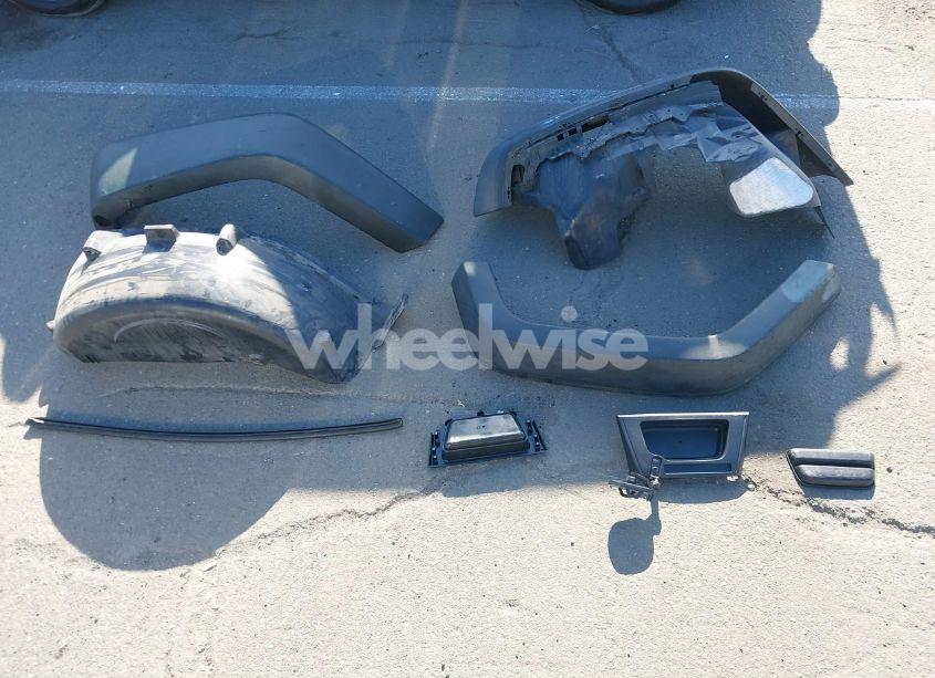 Photo 12 of 2015 Jeep Wrangler UNLIMITED SPORT (VIN 1C4BJWDG7FL587014)