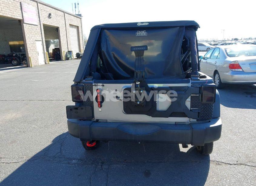 Photo 17 of 2015 Jeep Wrangler UNLIMITED SPORT (VIN 1C4BJWDG7FL587014)
