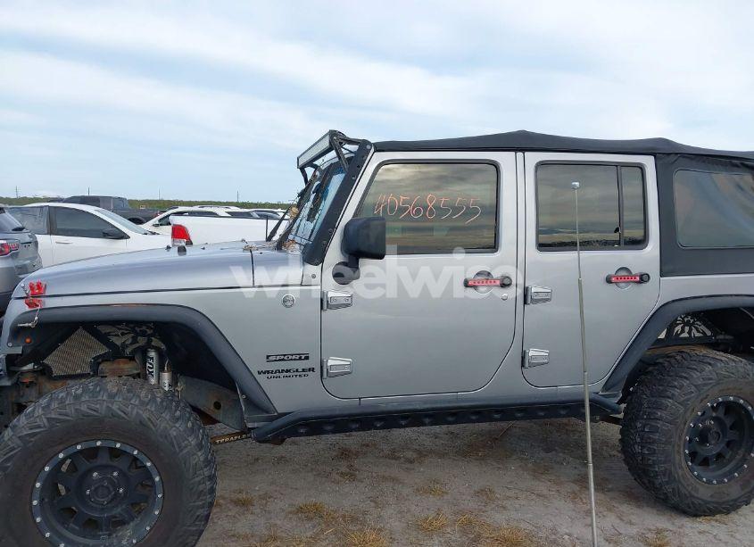 Photo 14 of 2015 Jeep Wrangler UNLIMITED SPORT (VIN 1C4BJWDG7FL608458)