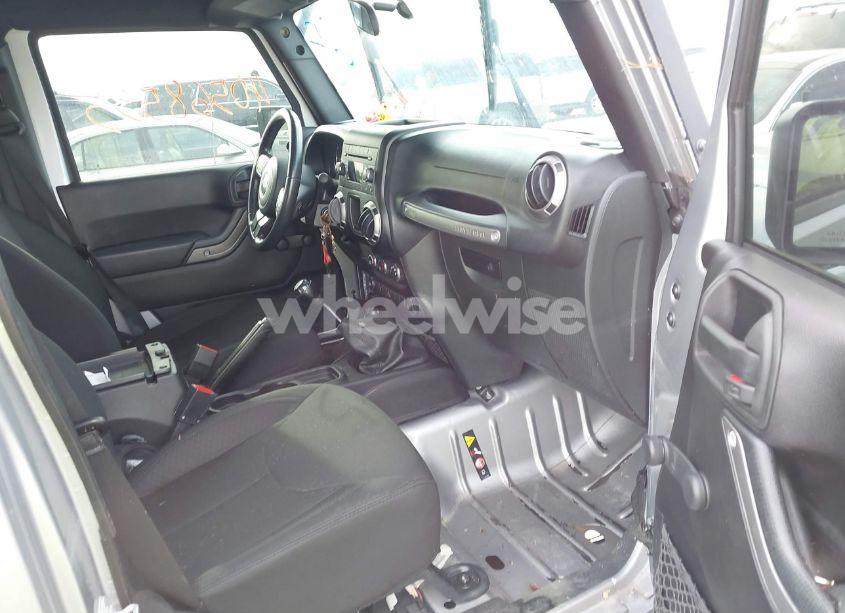 Photo 5 of 2015 Jeep Wrangler UNLIMITED SPORT (VIN 1C4BJWDG7FL608458)