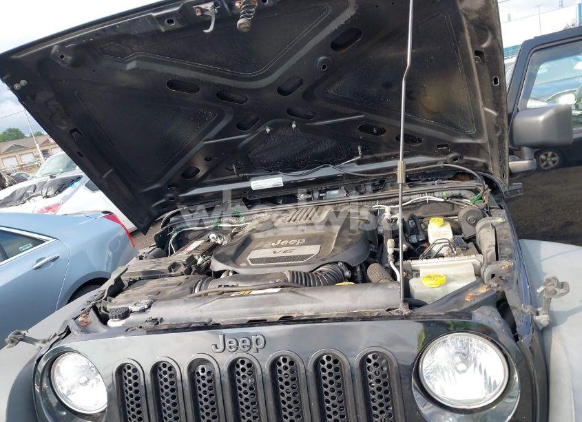 Photo 10 of 2015 Jeep Wrangler UNLIMITED SPORT (VIN 1C4BJWDG7FL717261)