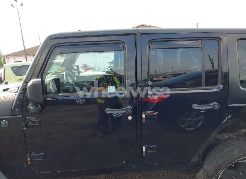 Photo 14 of 2015 Jeep Wrangler UNLIMITED SPORT (VIN 1C4BJWDG7FL717261)