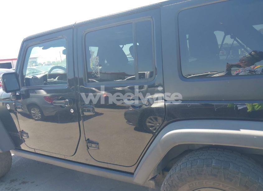 Photo 14 of 2015 Jeep Wrangler UNLIMITED WILLYS WHEELER (VIN 1C4BJWDG7FL731631)