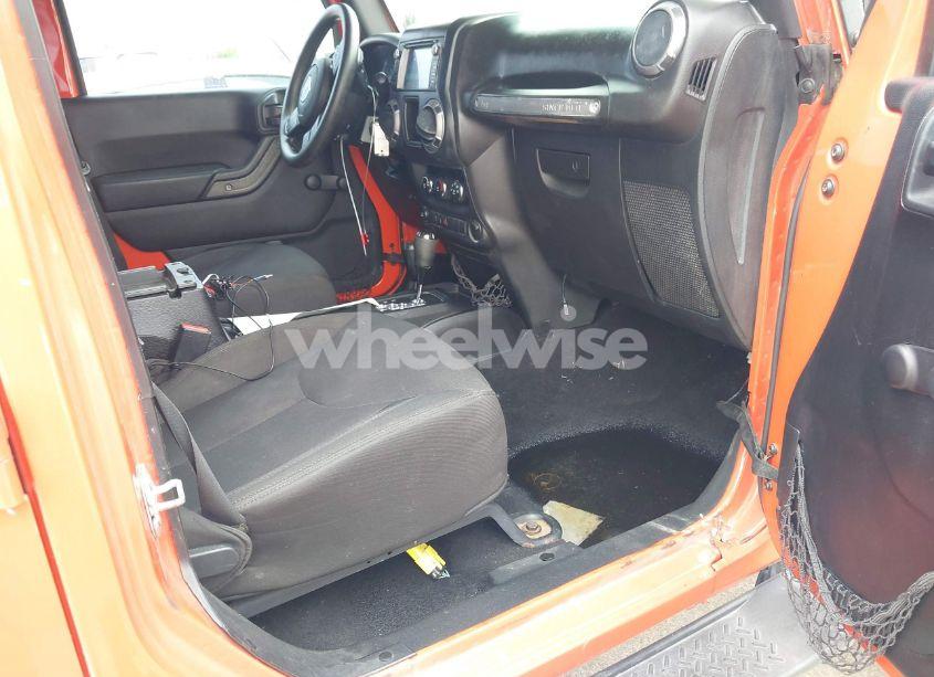 Photo 5 of 2015 Jeep Wrangler UNLIMITED SPORT (VIN 1C4BJWDG7FL731936)