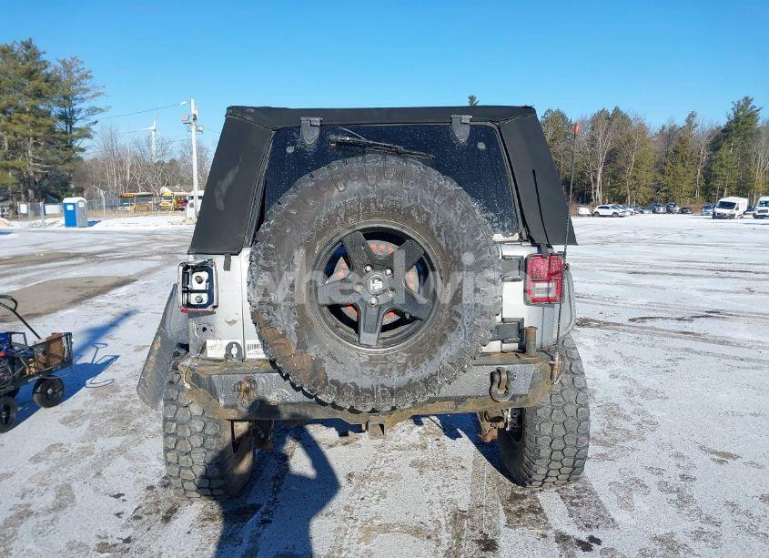 Photo 16 of 2015 Jeep Wrangler UNLIMITED SPORT (VIN 1C4BJWDG7FL770204)