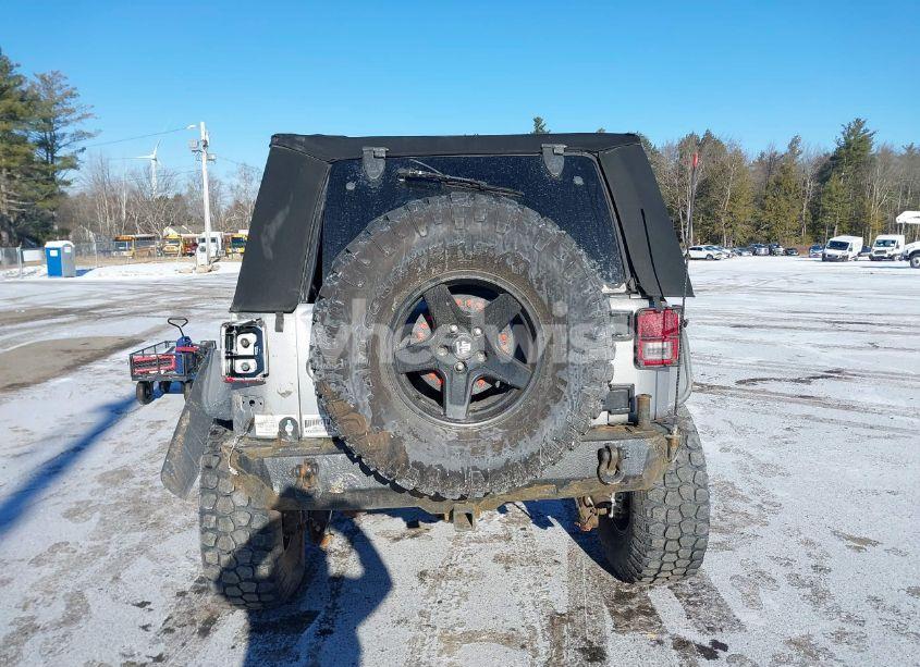 Photo 17 of 2015 Jeep Wrangler UNLIMITED SPORT (VIN 1C4BJWDG7FL770204)