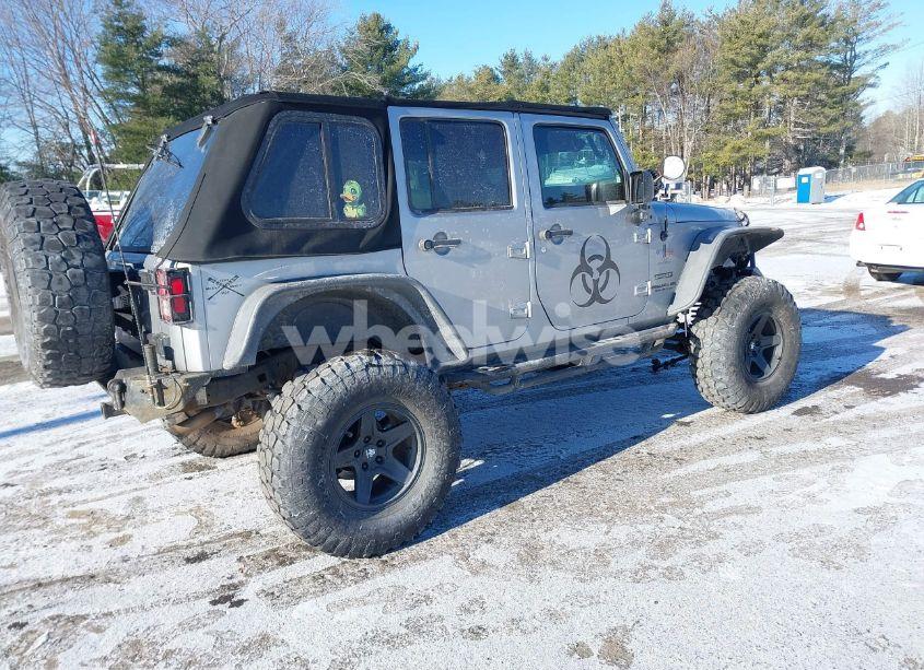 Photo 4 of 2015 Jeep Wrangler UNLIMITED SPORT (VIN 1C4BJWDG7FL770204)