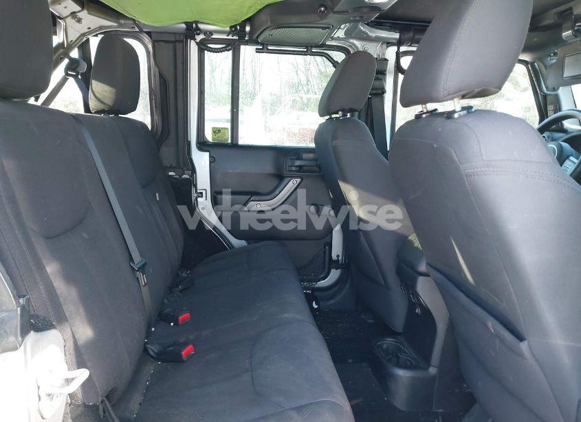 Photo 8 of 2015 Jeep Wrangler UNLIMITED SPORT (VIN 1C4BJWDG7FL770204)