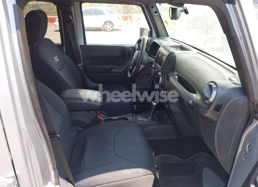 Photo 5 of 2016 Jeep Wrangler UNLIMITED SPORT (VIN 1C4BJWDG7GL109953)