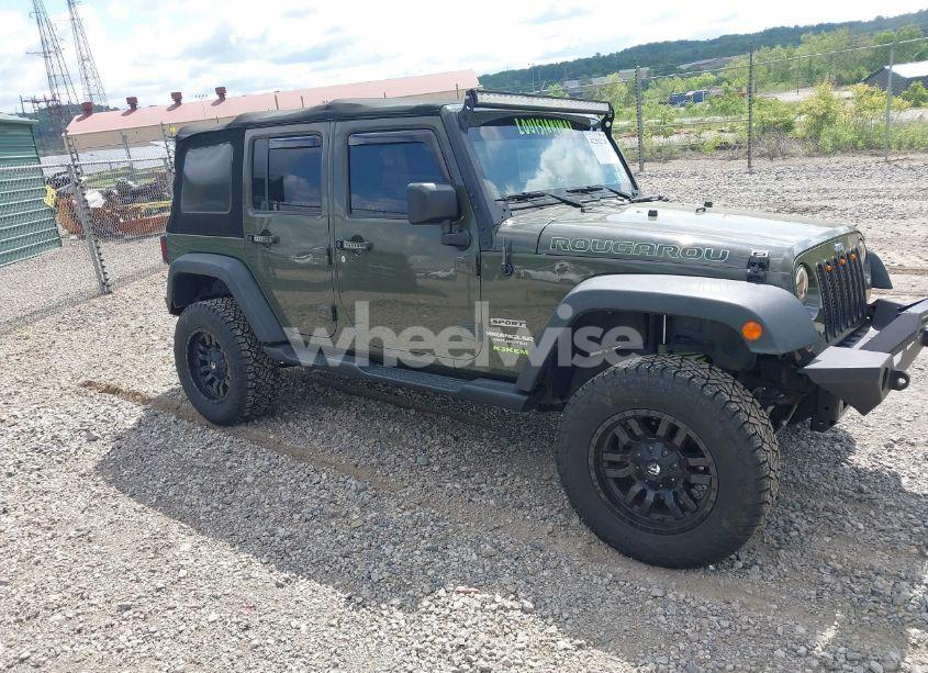 2016 Jeep Wrangler UNLIMITED SPORT (VIN 1C4BJWDG7GL113128) main photo