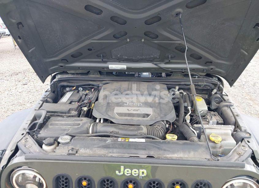 Photo 10 of 2016 Jeep Wrangler UNLIMITED SPORT (VIN 1C4BJWDG7GL113128)