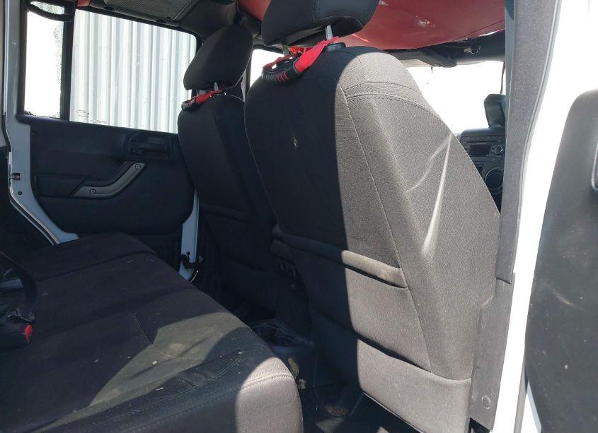 Photo 8 of 2016 Jeep Wrangler UNLIMITED WILLYS WHEELER (VIN 1C4BJWDG7GL123397)