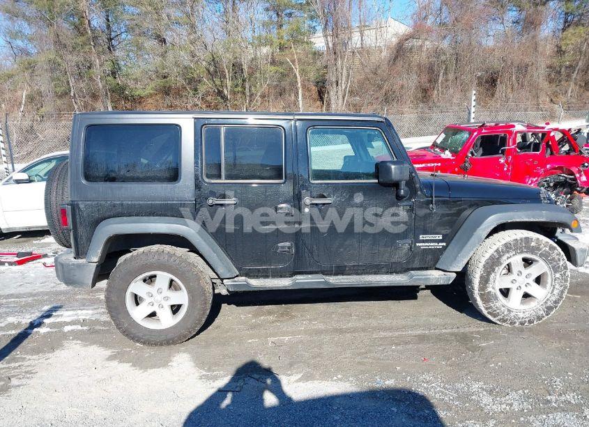 Photo 13 of 2016 Jeep Wrangler UNLIMITED SPORT (VIN 1C4BJWDG7GL234788)