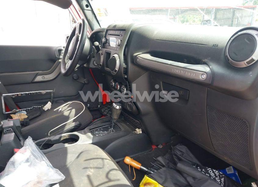 Photo 5 of 2017 Jeep Wrangler UNLIMITED SPORT (VIN 1C4BJWDG7HL547406)