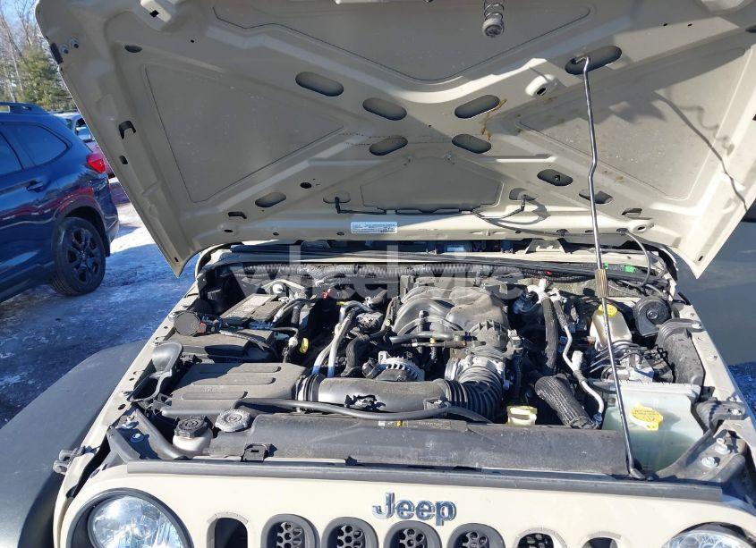 Photo 10 of 2018 Jeep Wrangler JK UNLIMITED SPORT S 4X4 (VIN 1C4BJWDG7JL890965)