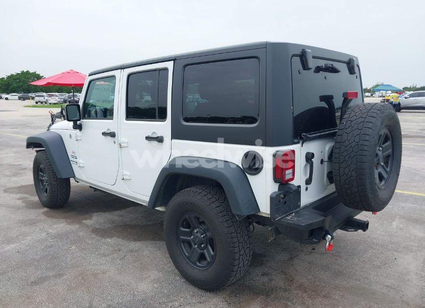 Photo 3 of 2018 Jeep Wrangler JK UNLIMITED SPORT 4X4 (VIN 1C4BJWDG7JL895132)