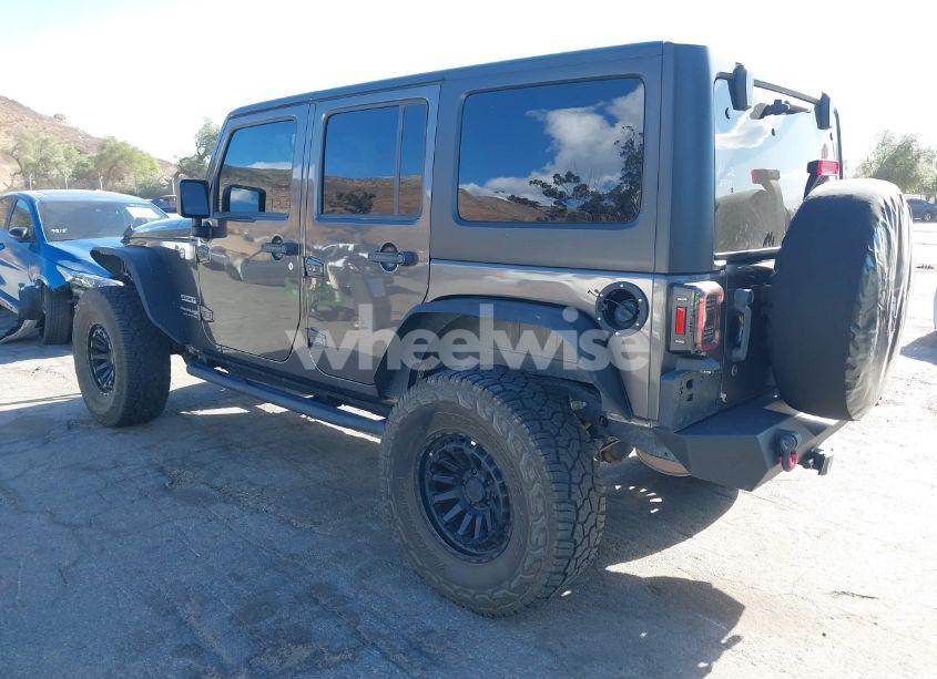 Photo 3 of 2018 Jeep Wrangler JK UNLIMITED SPORT S 4X4 (VIN 1C4BJWDG7JL926640)