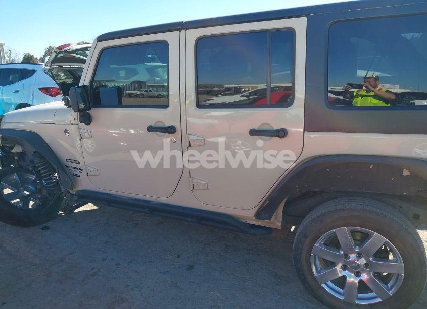 Photo 14 of 2012 Jeep Wrangler UNLIMITED SPORT (VIN 1C4BJWDG8CL102486)