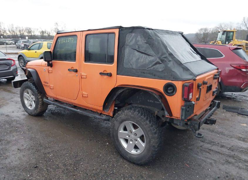 Photo 3 of 2013 Jeep Wrangler UNLIMITED SPORT (VIN 1C4BJWDG8DL539390)